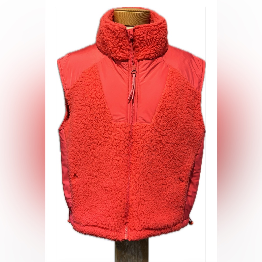 Sweaty Betty Hot Pink Cropped Sherpa Vest